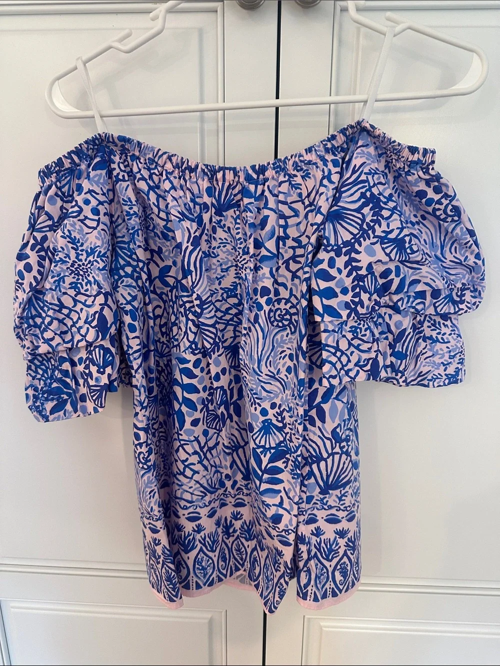 Lilly Pulitzer Pink and Blue Off-Shoulder Floral cotton blouse. Size M.